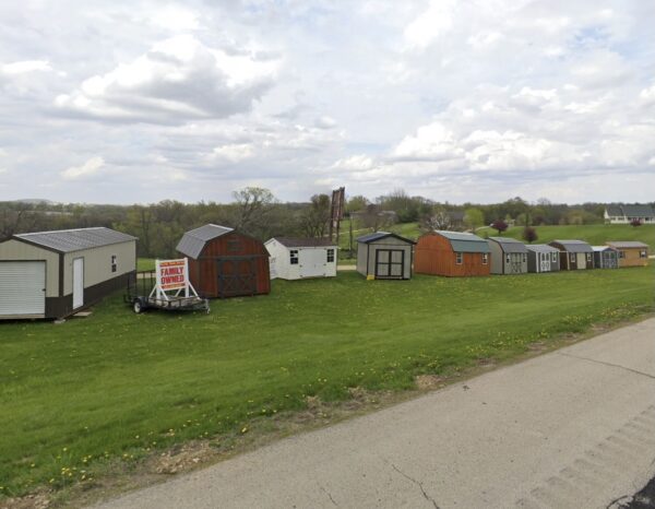 Tri-State Barn Lot in East Dubuque, Illinois